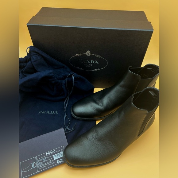 Prada Men's Saffiano Leather Chelsea Boots -Original Box & Shoe Covers Included! - Picture 5 of 14